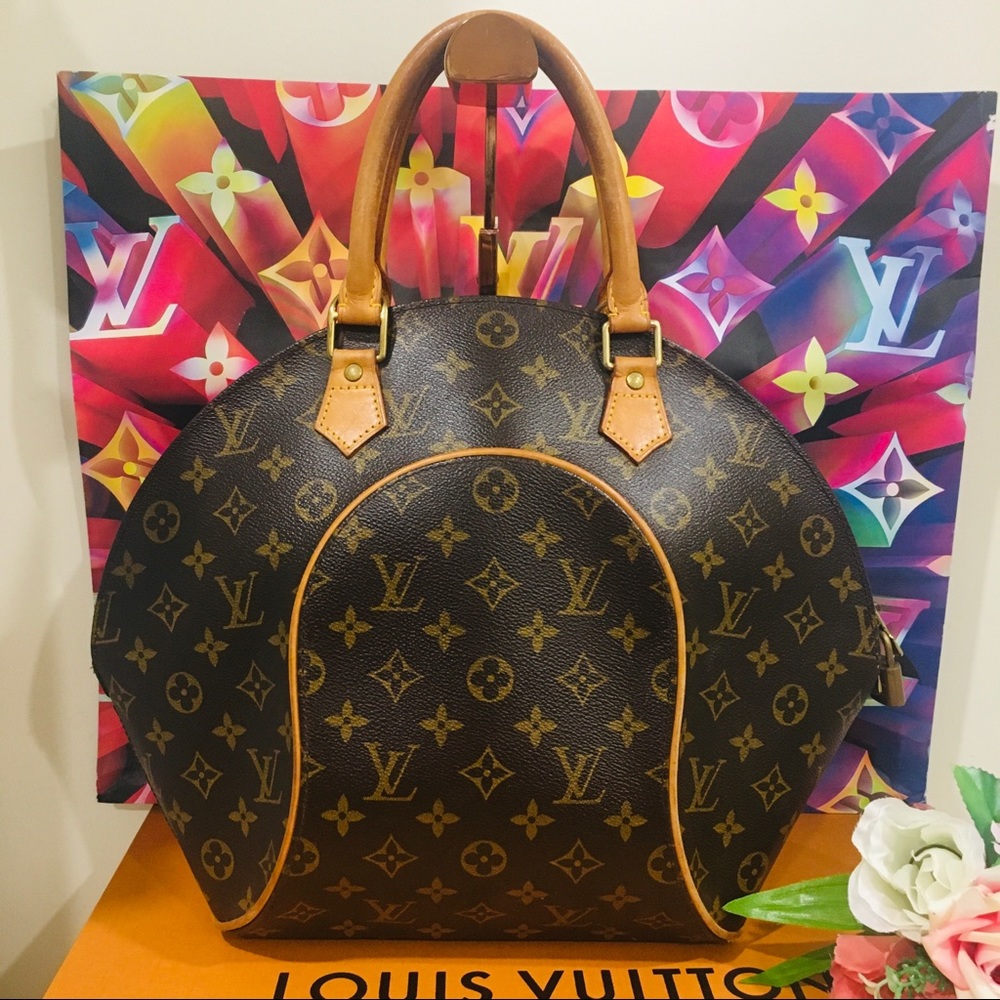 โ SOLD โ ๐ฏ Authentic Louis Vuitton Ellipse GM - Picture 2 of 14